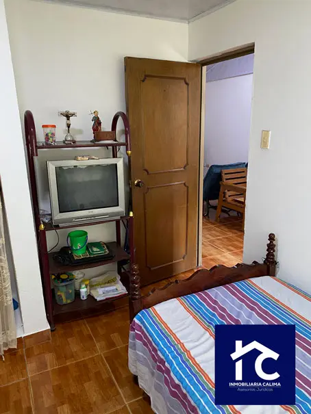 Casa Familiar con Aparta Estudio Independiente